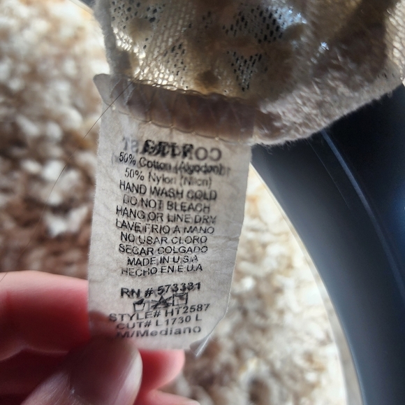 Le Lis Cream Sheer Lace Blouse Size Medium - Picture 5 of 8